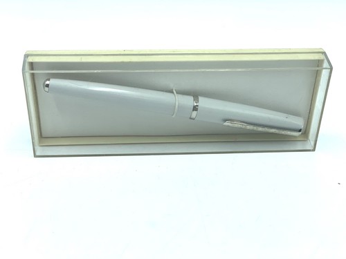 Vintage fountain pen - vintage,