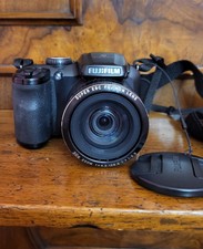 FUJIFILM - FinePix S4800