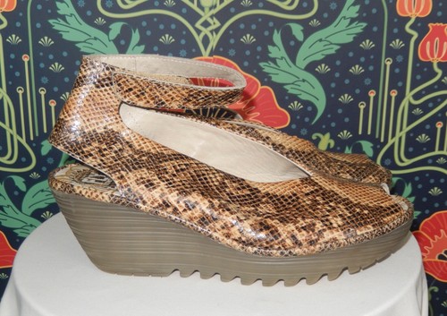 Scarpe fly london beige - fly,
