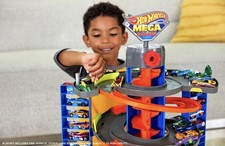 Hot Wheels City Mega Garage