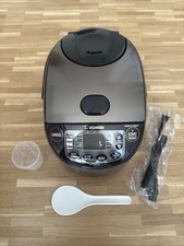 Versione USA NUOVO Zojirushi Umami® Micom cuociriso e scaldariso 5,5 tazze NL-GAC10