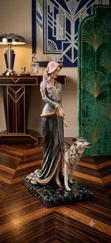 Statua porcellana firmata