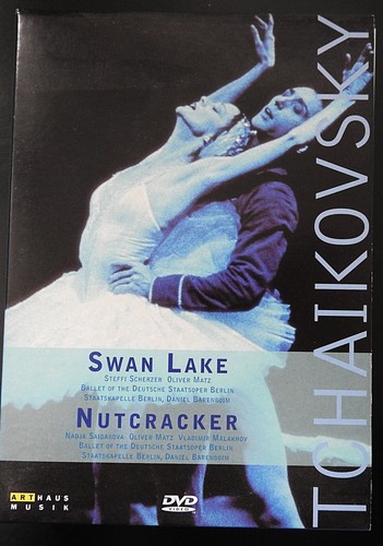 Tchaikovsky swan lake - swan,