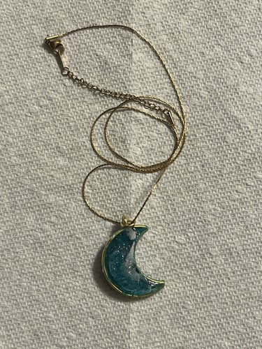 Collana con ciondolo mezzaluna