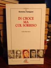 IN CROCE MA COL SORRISO