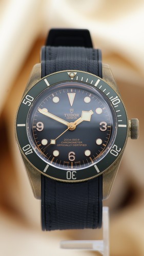 Tudor black bay bronze - tudor,