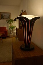 Lampada da tavolo in vetro di