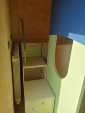 Vendo cameretta ragazzi soppalcata 3 letti della doimo city