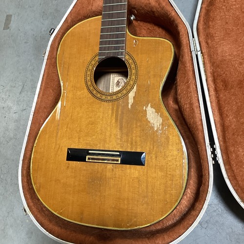 Chitarra acustica classica