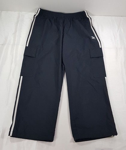 Adidas size w34 l27 - w34-38", l27"