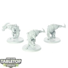 Skaven - 3 Rat Ogors - primer