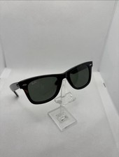 Ray-Ban Wayfarer RB2140 902