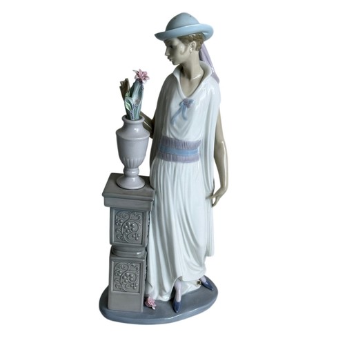 Lladro 5175 lady grand casino - lladro,