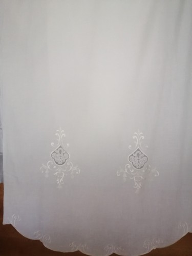 Tenda pannello ricamata in - a,