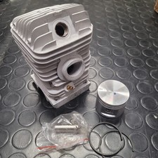 Cylinder engine cylinder