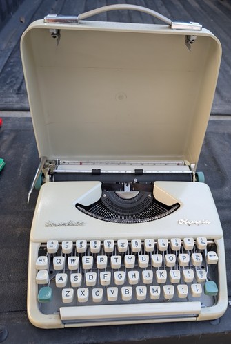 Macchina scrivere manuale - da,