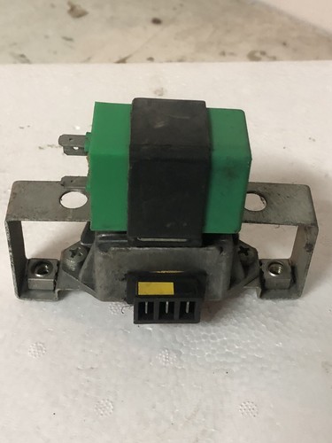 Regolatore tensione - di,