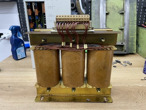 Trasformatore trifase 2860 - trasformatore,