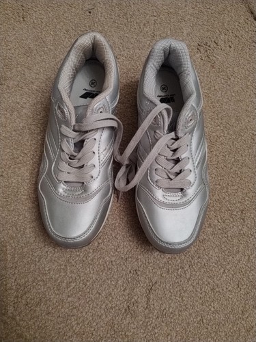 Scarpe ginnastica nuove - ginnastica,