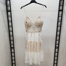 Abito al ginocchio in pizzo da