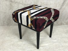 Poggiapiedi ottomano imbottito