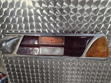 Fanale posteriore destro tipo 'codine' per Mercedes-Benz W111 – con scheggiatura