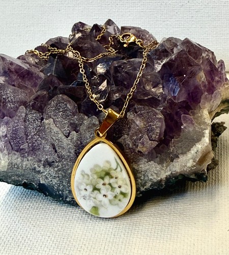 Collana goccia porcellana - a, in