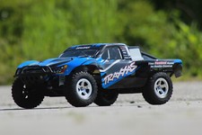 Traxxas 58024 BLUE R Slash blu