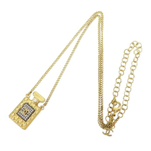 Collana con ciondolo bottiglia