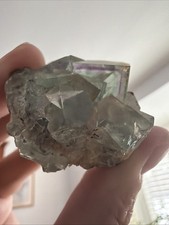 Fluorite cubica UV, deserto