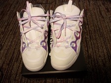 Raro vortice rosa e viola