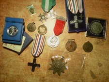     BLOCCO MEDAGLIE VARIE  .....   ! 