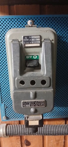 Interruttore trifase 380 volt - trifase,