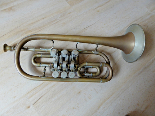 Tromba museale lunga cm - lunga, 34