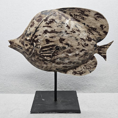 Statuina pesce tropicale - , in