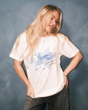 T-shirt grafica Freya Skye