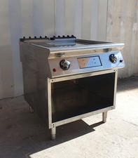 FRY TOP A GAS CON PIASTRA LISCIA E RIGATA MARENO mod. NFT98GT