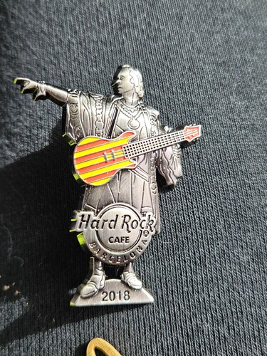 Spilla statua chitarrista - , hard