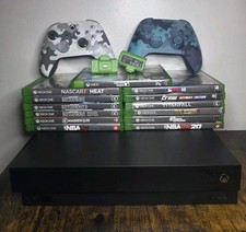 Microsoft Xbox One X 1TB + 2