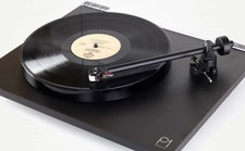Rega P 1 giradischi black