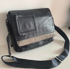 Versatile Giovanile messenger