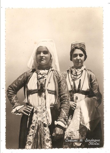 Costumi sardegna - sardegna,