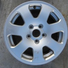 Cerchio alluminio 8E0601025 7JX15 5X112 ET39 per AUDI A4 MK2 2000-2004 usato (71992)