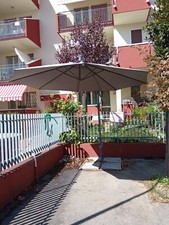 Ombrellone da giardino orientabile rotondo 3x3