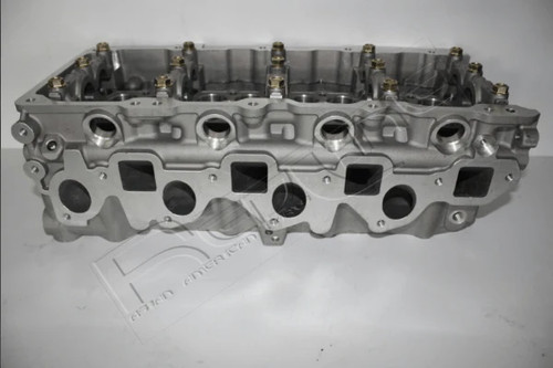 Testata motore nuda nissan - testata,
