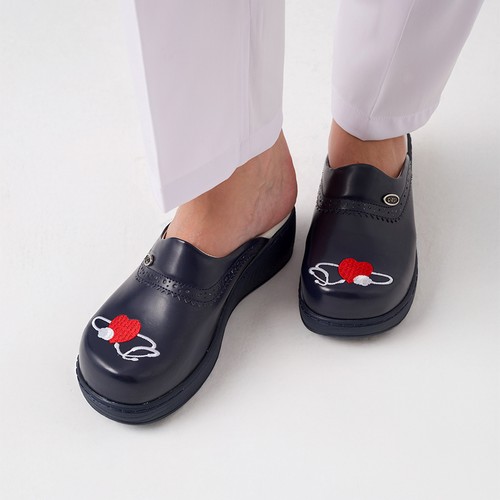 Zoccoli donna blu navy medico