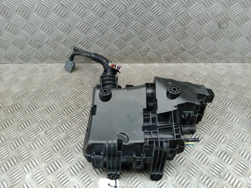 Scatola relè fusibili - relÈ, nissan