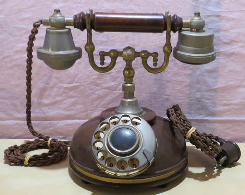 Vecchio telefono rotella in - a,