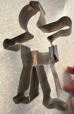 Antico grande tagliabiscotti uomo pan di zenzero europeo in metallo