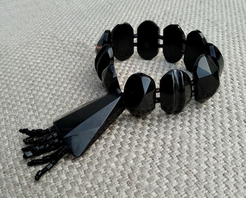 Bracciale antico giaietto nero